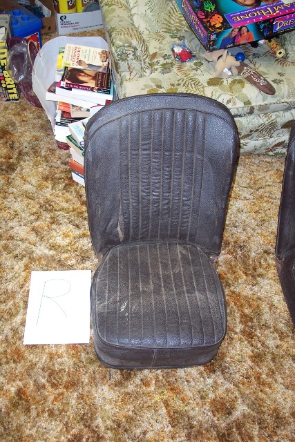 Seats - Photo 1